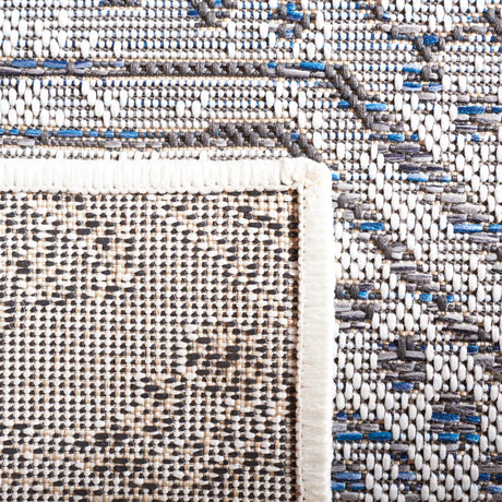 Safavieh Havana 4'-5" x 6'-5" Rug in Light Silver / Blue