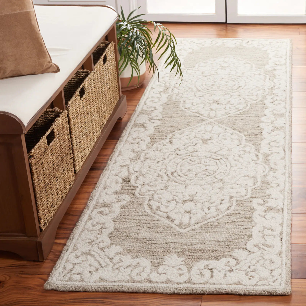 Safavieh Abstract 2'-3" x 8'-0" Rug in Beige / Ivory