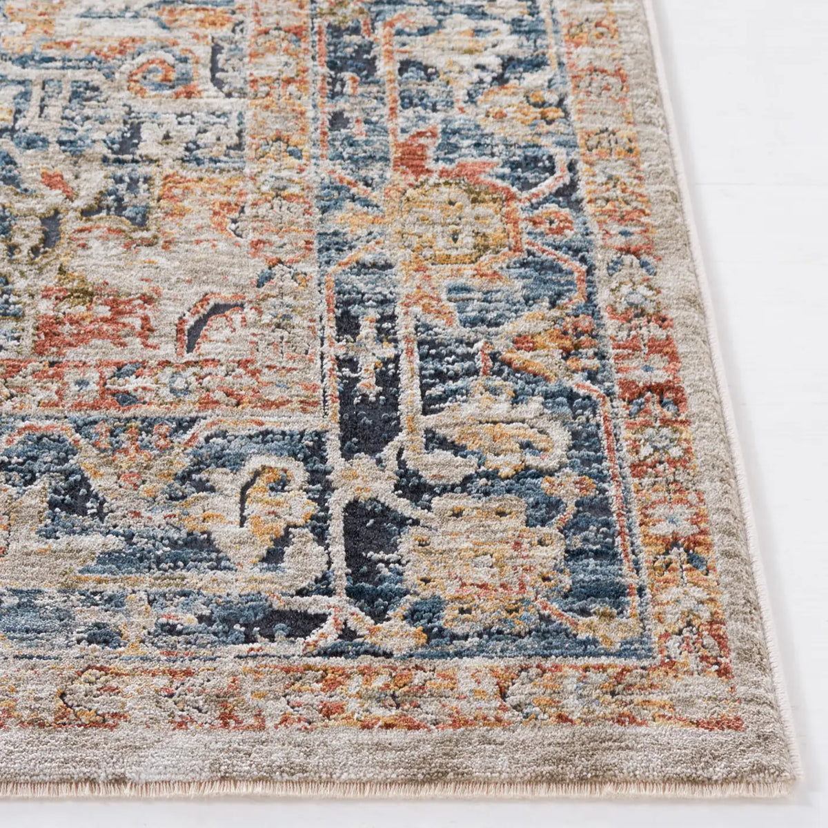 Safavieh Silverado 4'-0" x 6'-0" Rug in Ivory / Blue