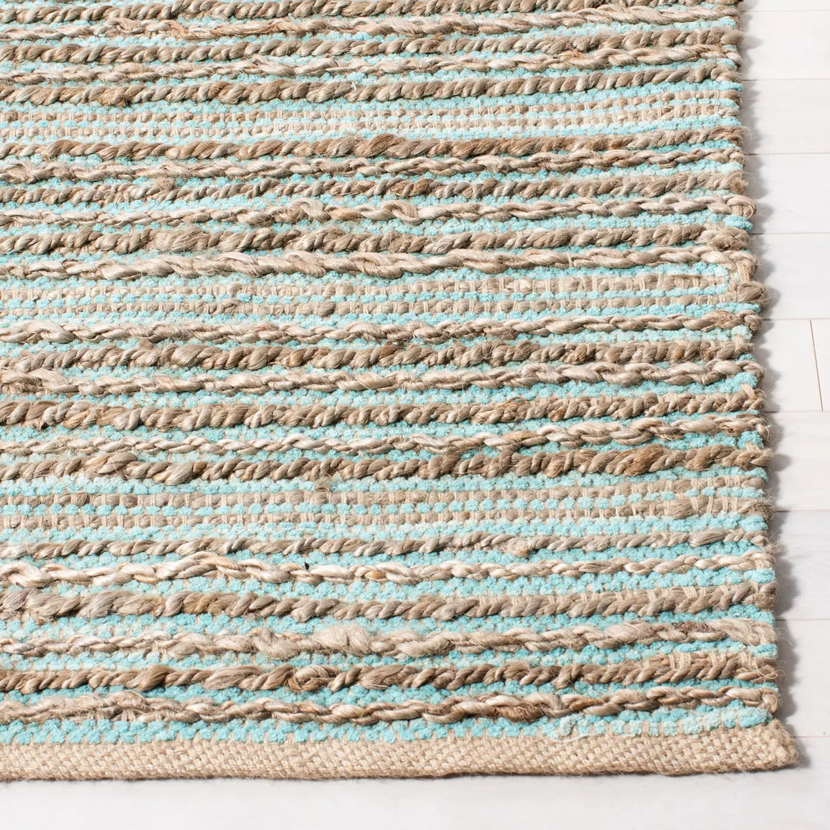 Safavieh Cape Cod 4'-0" x 6'-0" Rug in Aqua