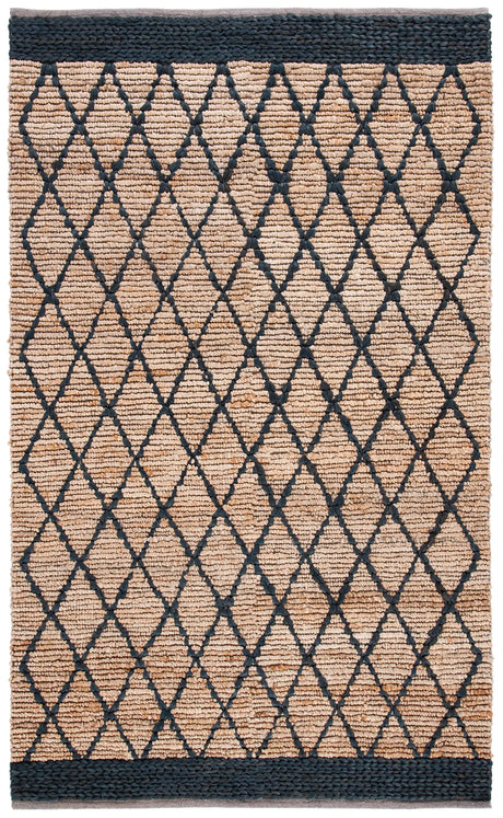 Safavieh Natural Fiber 4'-0" x 6'-0" Rug in Natural / Black