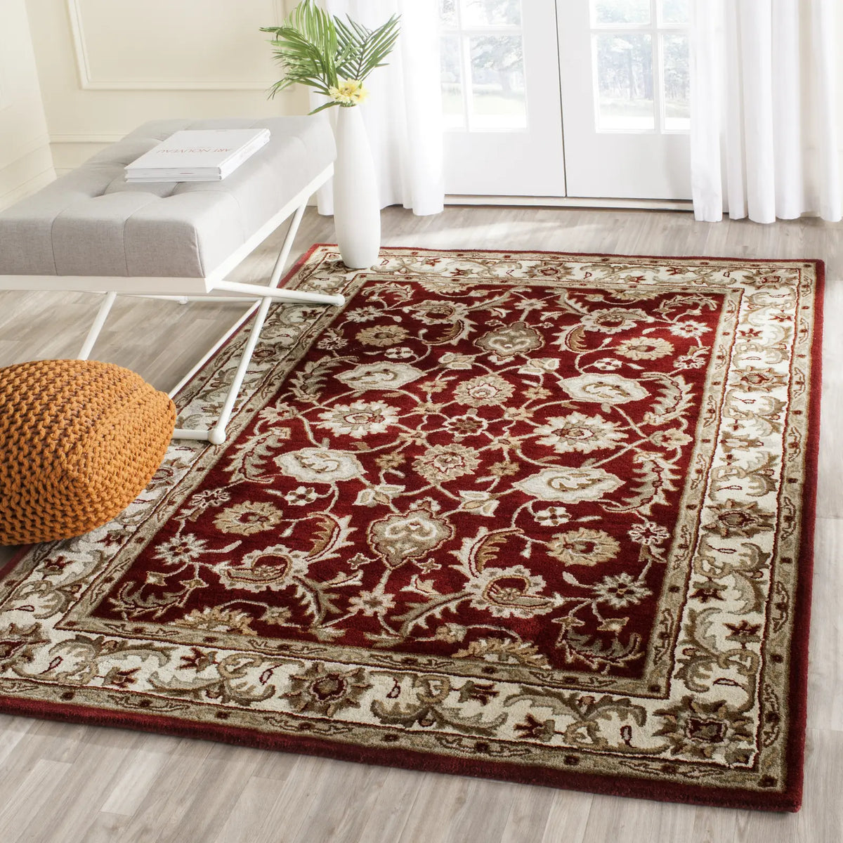 Safavieh Royalty 5'-0" x 7'-0" Rug in Red / Ivory