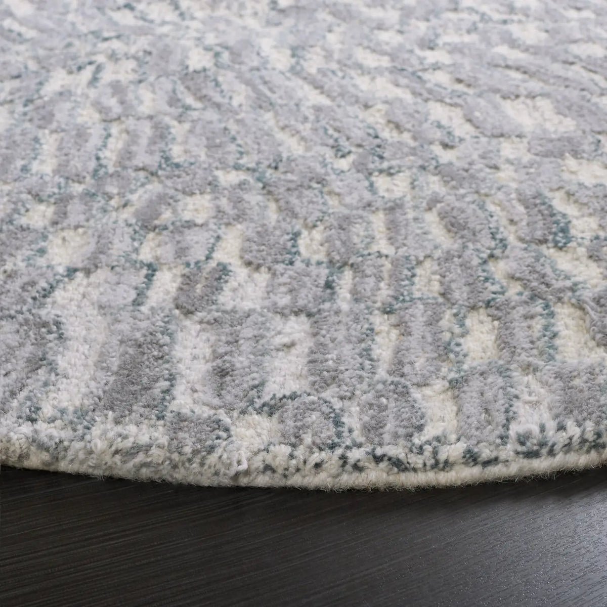 Safavieh Metro 6'-0" x 6'-0" Rug in Grey / Ivory