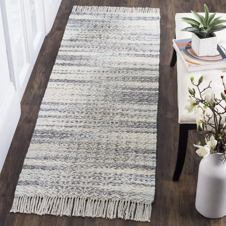 Safavieh Boston 2'-3" x 7'-0" Rug in Grey / Ivory