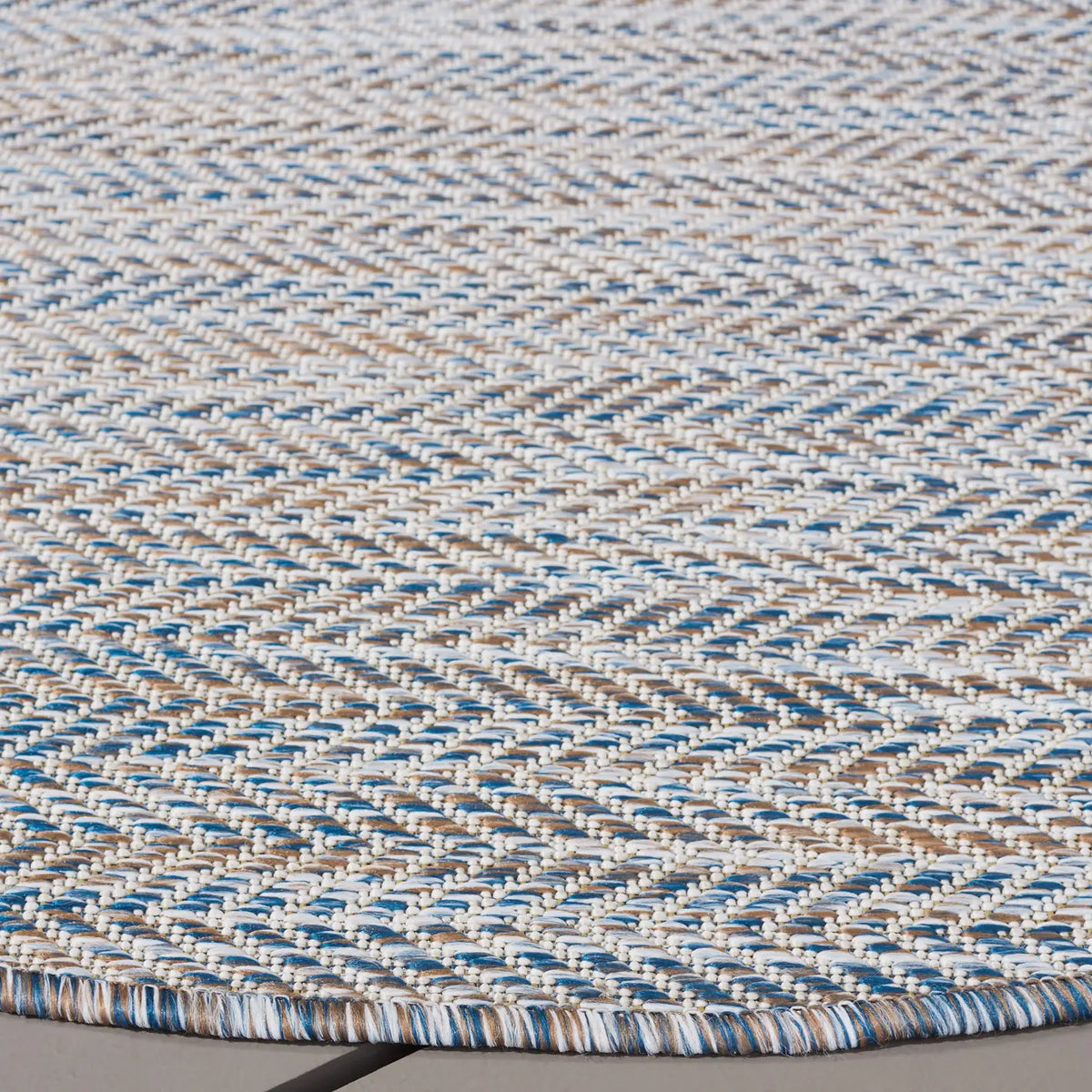 Safavieh Courtyard 6'-7" x 6'-7" Rug in Ivory Blue / Beige