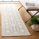 Safavieh Marbella 2'-3" x 9'-0" Rug in Ivory / Grey