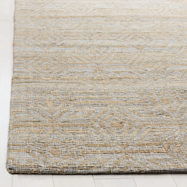 Safavieh Cape Cod 4'-0" x 6'-0" Rug in Grey / Sand