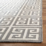 Safavieh Dhurries 5'-0" x 8'-0" Rug in Grey / Ivory