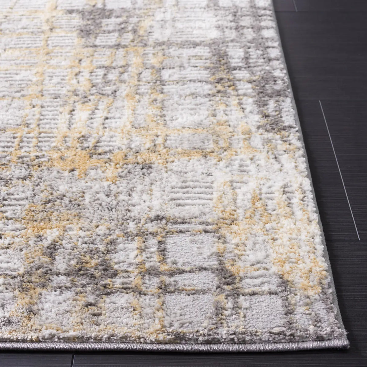 Safavieh Meadow 500 4'-0" x 6'-0" Rug in Light Grey / Gold