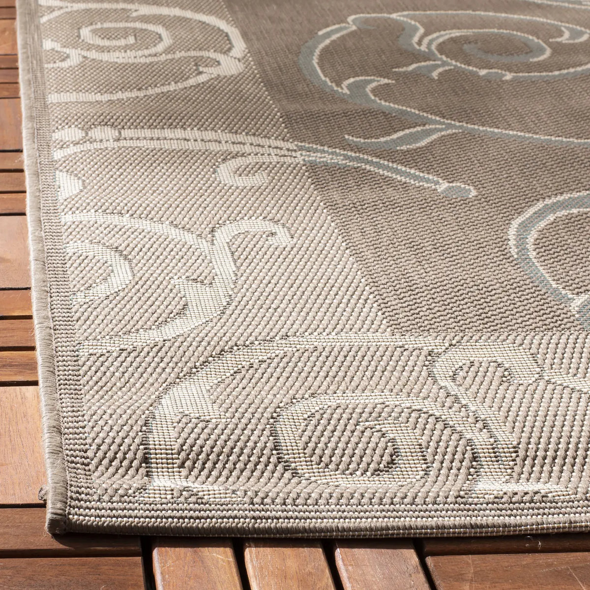 Safavieh Courtyard 5'-3" x 7'-7" Rug in Dark Beig / Beige