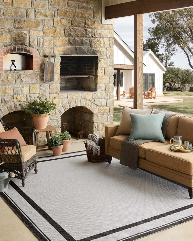 Loloi Easton ESN-11 Onyx / Ivory Rug - room scene 3