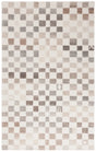 Safavieh Ebony 4'-0" x 6'-0" Rug in Natural / Beige