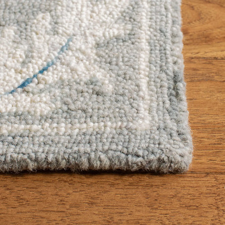 Safavieh Micro-Loop 5'-0" x 8'-0" Rug in Grey / Ivory