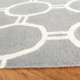 Safavieh Dhurries 6'-0" x 6'-0" Rug in Grey / Ivory