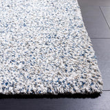 Safavieh Berber 4'-0" x 6'-0" Rug in Ivory / Blue