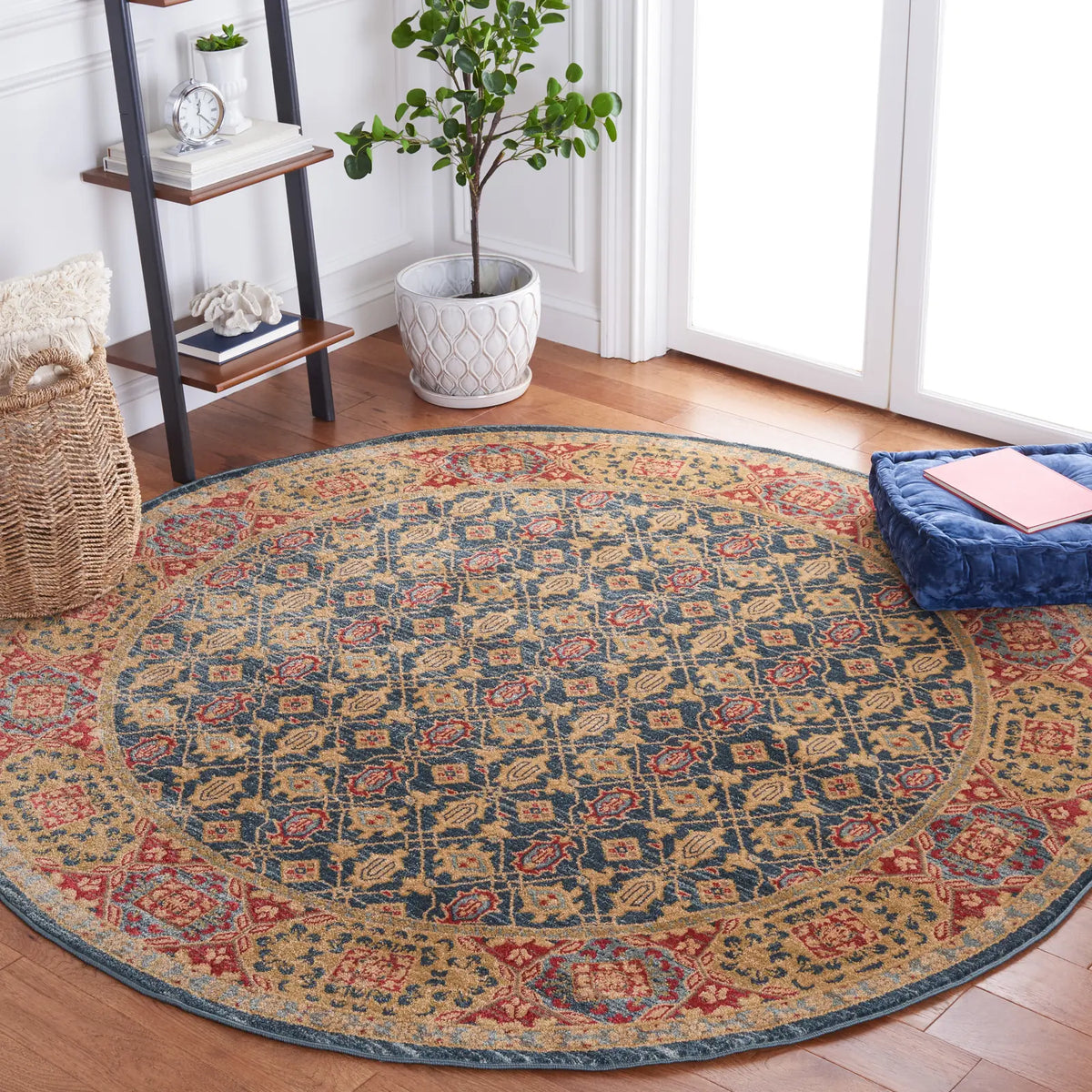 Safavieh Mahal 6'-7" x 6'-7" Rug in Light Blue / Red