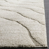 Safavieh Florida Shag 5'-3" x 7'-6" Rug in Cream / Beige
