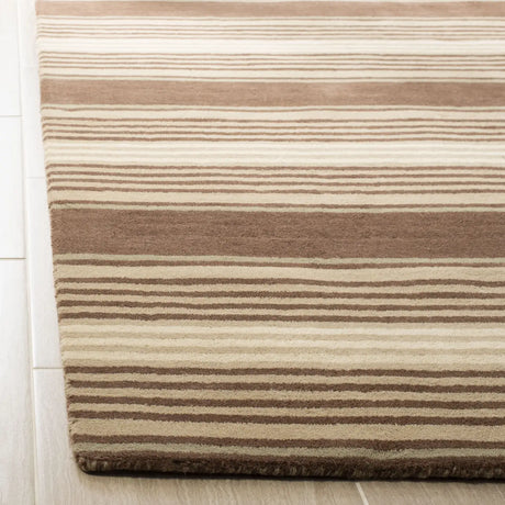 Safavieh Martha Stewart 5'-0" x 8'-0" Rug in Tobacco Leaf