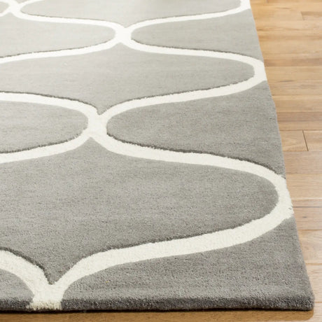 Safavieh Cambridge 4'-0" x 6'-0" Rug in Dark Grey / Ivory