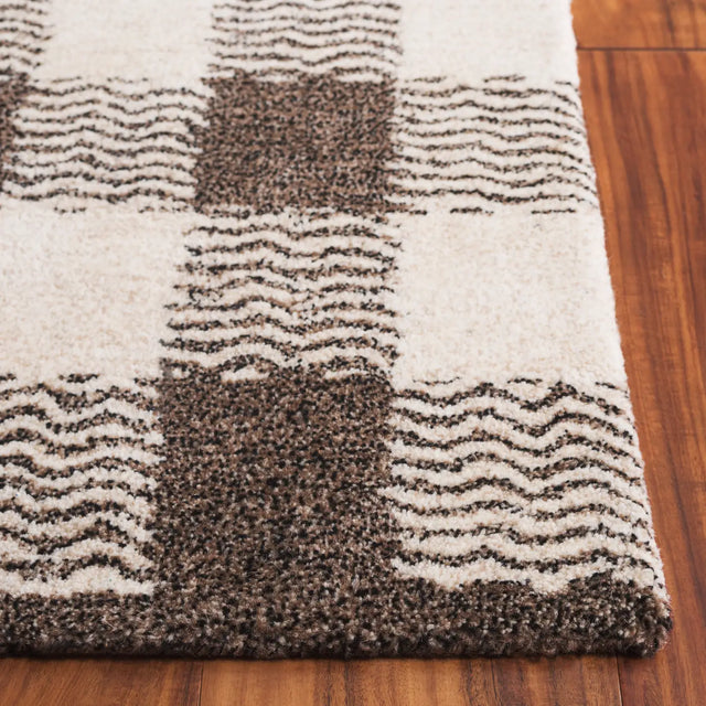 Safavieh Genre 4'-0" x 6'-0" Rug in Brown / Ivory