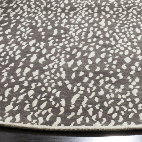 Safavieh Marbella 6'-0" x 6'-0" Rug in Dark Grey / Ivory