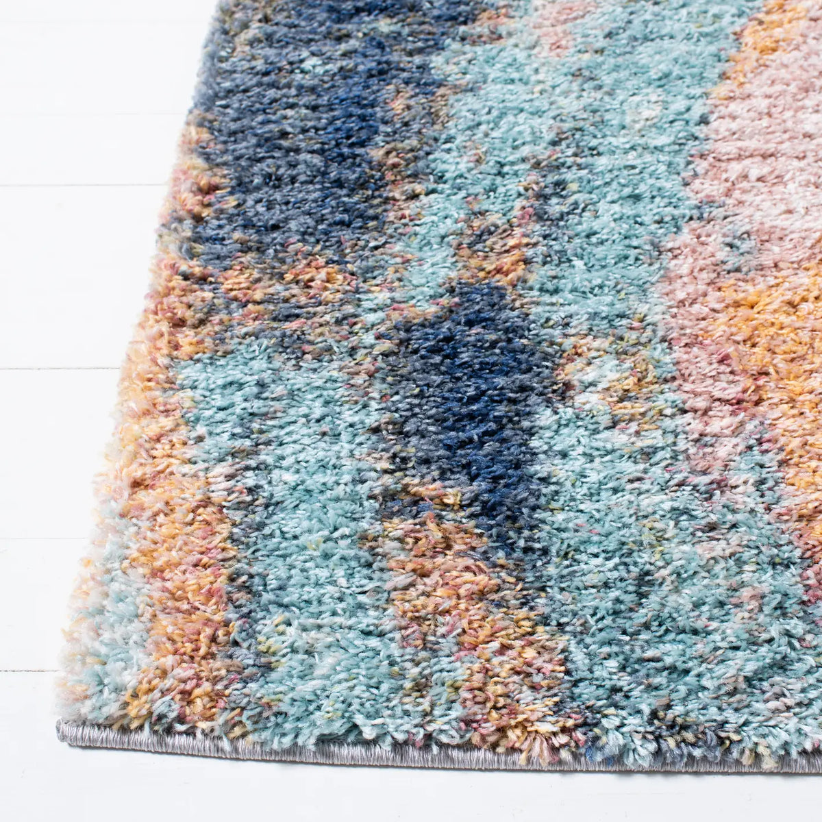 Safavieh Calista 4'-5" x 6'-5" Rug in Gold / Aqua