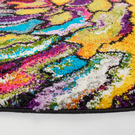 Safavieh Fiesta Shag 5'-3" x 5'-3" Rug in Multi