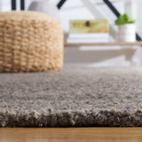 Safavieh Himalaya 4'-0" x 6'-0" Rug in Grey