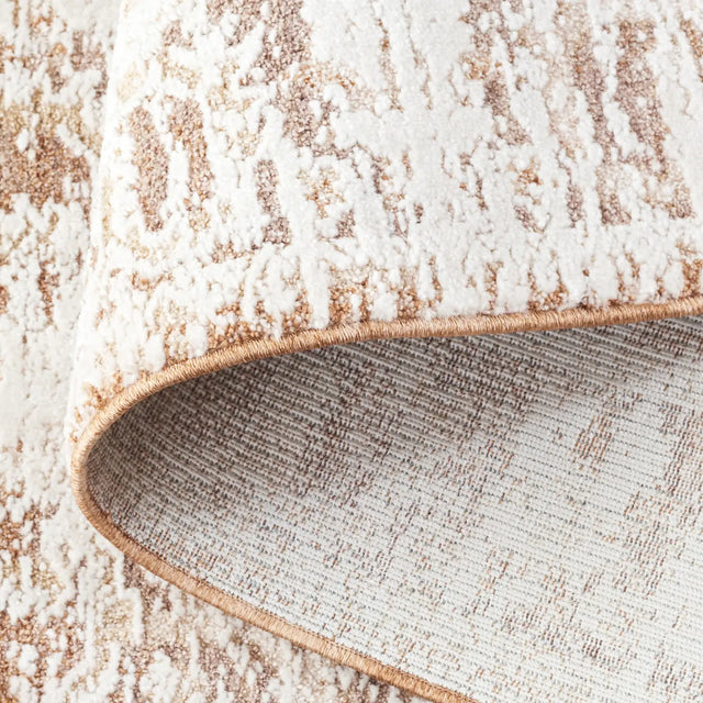 Safavieh Romance 300 5'-3" x 7'-6" Rug in Rust / Beige Ivory