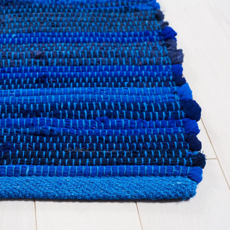 Safavieh Rag Rug 4'-0" x 6'-0" Rug in Blue / Multi