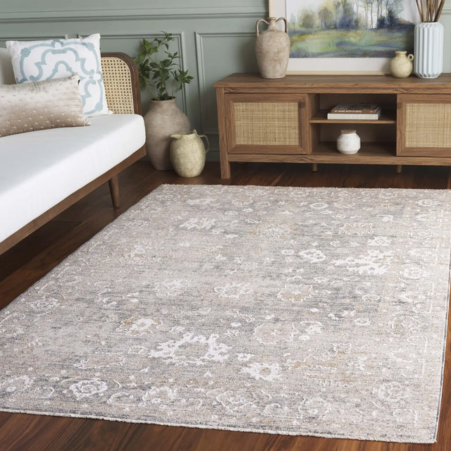 Safavieh Romance 300 5'-3" x 7'-6" Rug in Grey / Ivory