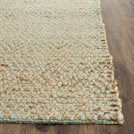 Safavieh Natural Fiber 2'-6" x 10'-0" Rug in Natural / Green