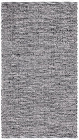 Safavieh Montauk 2'-0" x 3'-0" Rug in Black / Ivory