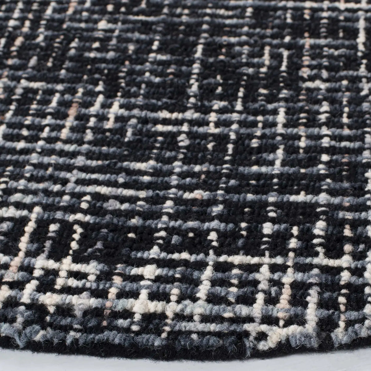 Safavieh Abstract 6'-0" x 6'-0" Rug in Black / Grey