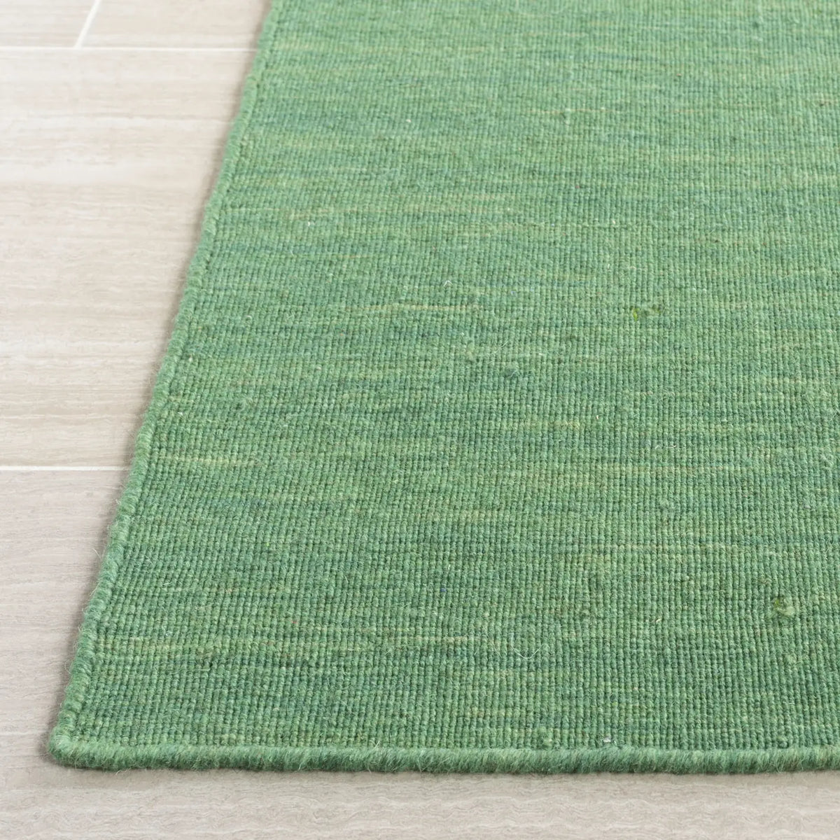 Safavieh Kilim 4'-0" x 6'-0" Rug in Green