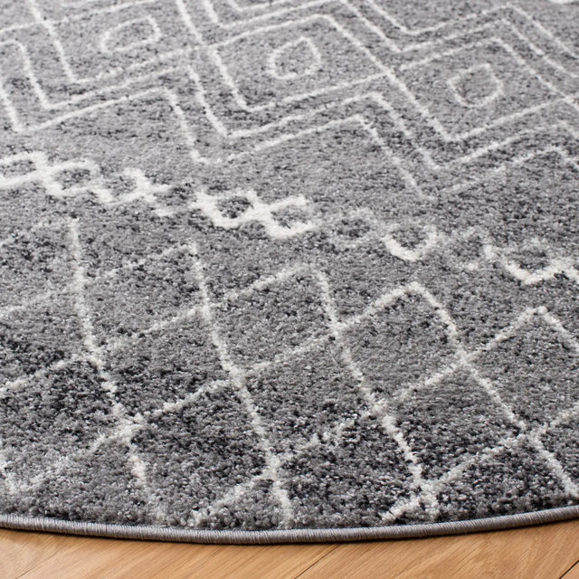 Safavieh Madison 700 6'-7" x 6'-7" Rug in Charcoal / Ivory