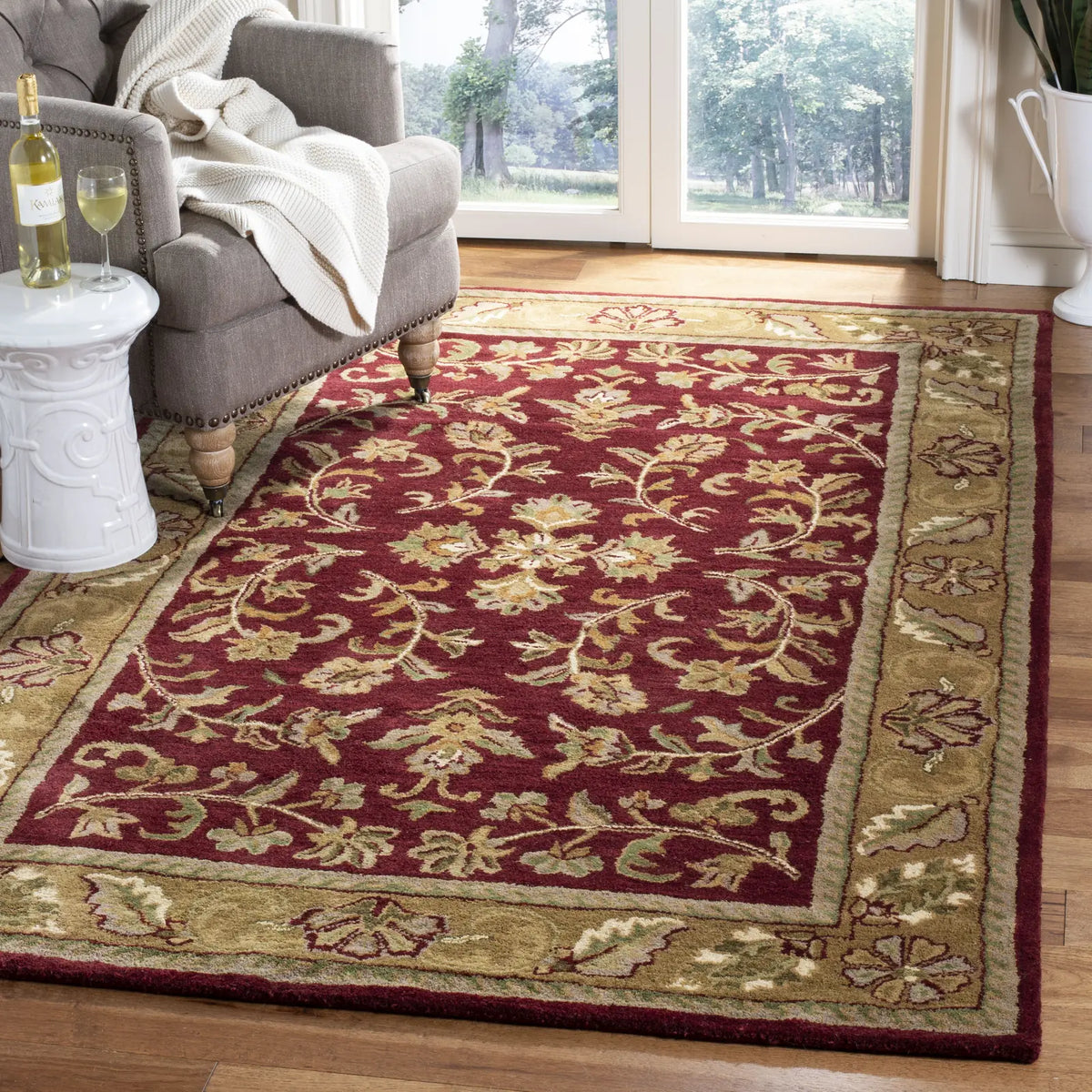 Safavieh Heritage 5'-0" x 8'-0" Rug in Red / Gold