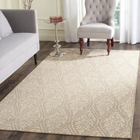 Safavieh Palm Beach 4'-0" x 6'-0" Rug in Sand / Natural
