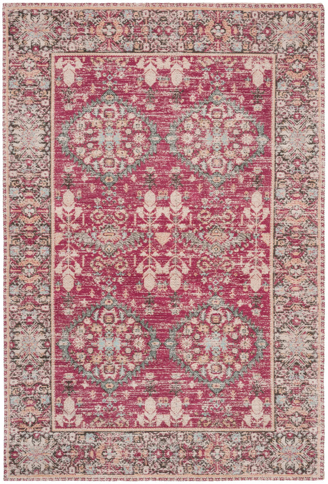 Safavieh Classic Vintage 3'-0" x 5'-0" Rug in Red / Multi
