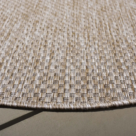 Safavieh Beach House 6'-7" x 6'-7" Rug in Beige