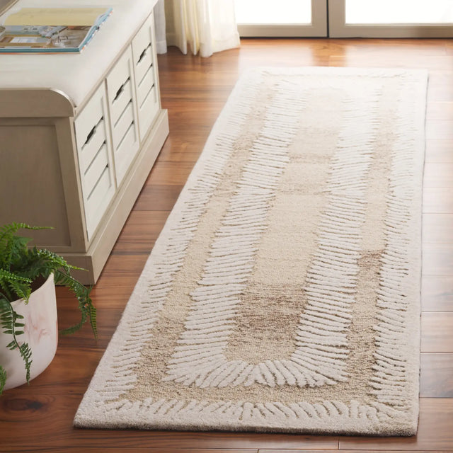 Safavieh Ebony 2'-3" x 8'-0" Rug in Ivory / Brown
