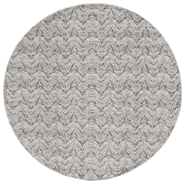 Safavieh Kilim 6'-0" x 6'-0" Rug in Beige / Black