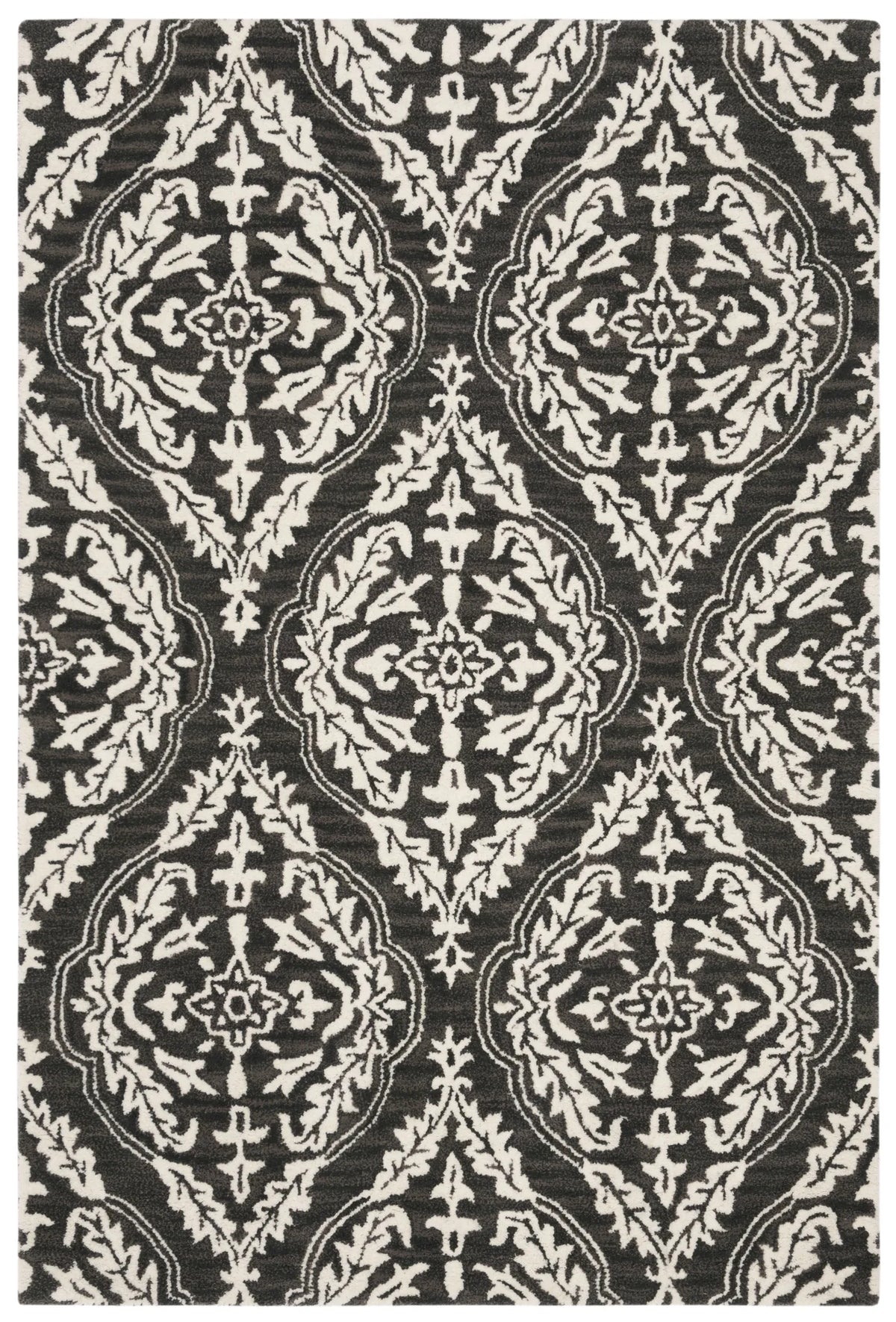 Safavieh Blossom 4'-0" x 6'-0" Rug in Charcoal / Ivory