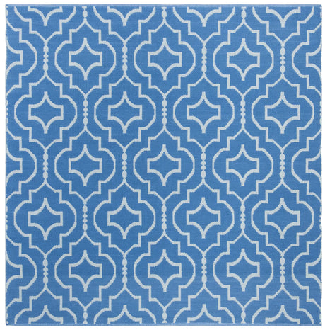 Safavieh Montauk 6'-0" x 6'-0" Rug in Blue / Ivory