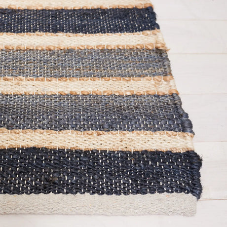 Safavieh Striped Kilim 4'-0" x 6'-0" Rug in Charcoal / Ivory