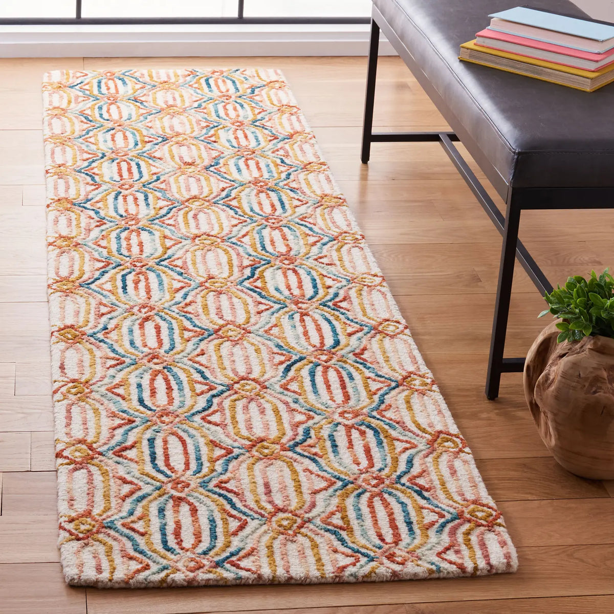 Safavieh Trace 2'-3" x 8'-0" Rug in Ivory / Navy