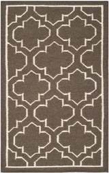 Safavieh Dhurries 2'-6" x 4'-0" Rug in Brown / Ivory