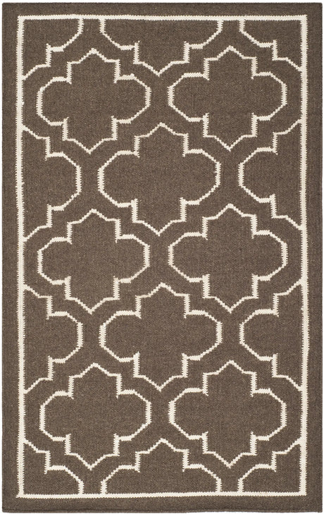 Safavieh Dhurries 2'-6" x 4'-0" Rug in Brown / Ivory