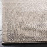 Safavieh Meadow 4'-0" x 6'-0" Rug in Ivory / Grey