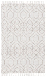 Safavieh Montauk 3'-0" x 5'-0" Rug in Brown / Beige